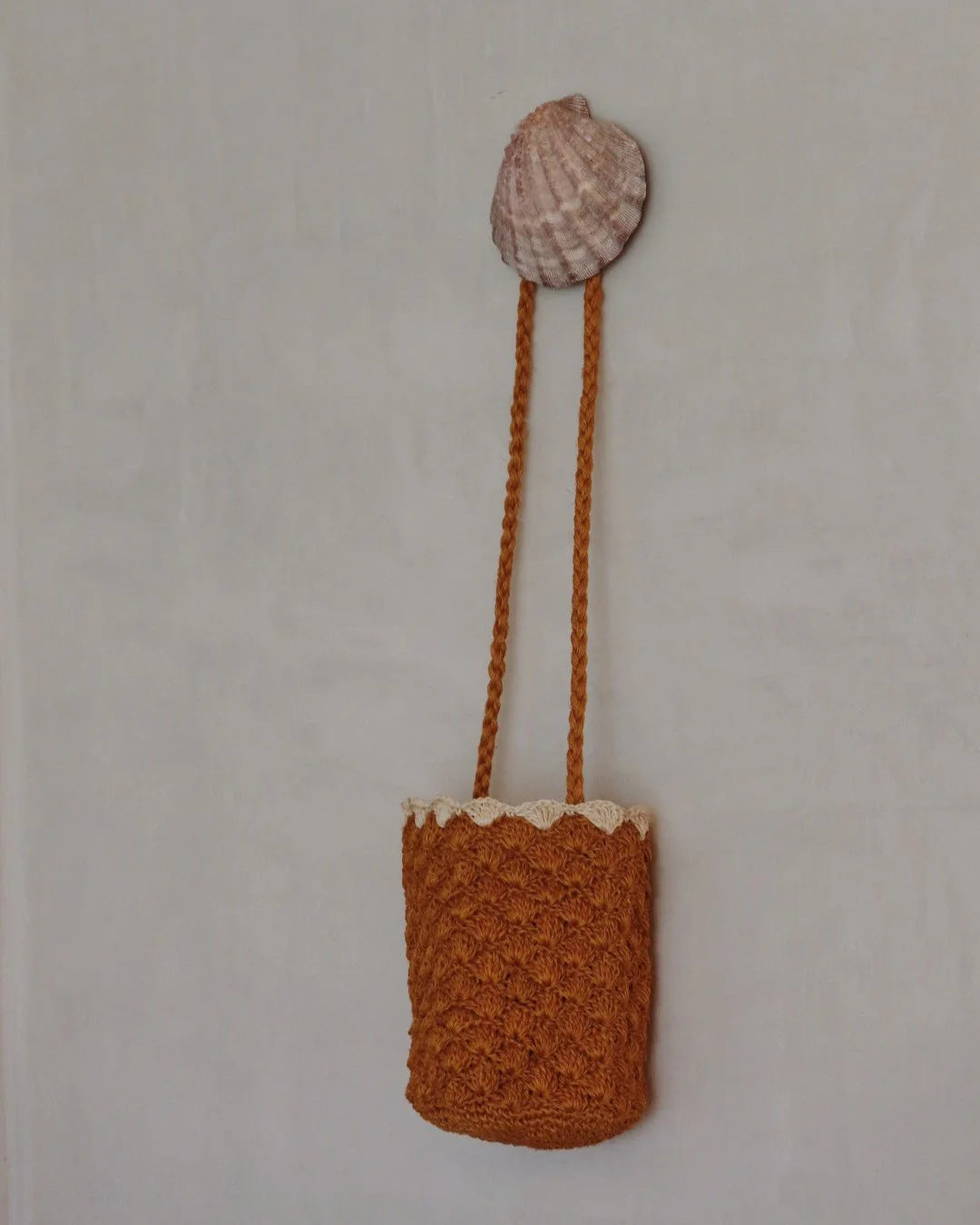 BOLSO  CAPRI BUCKET - MOSTAZA