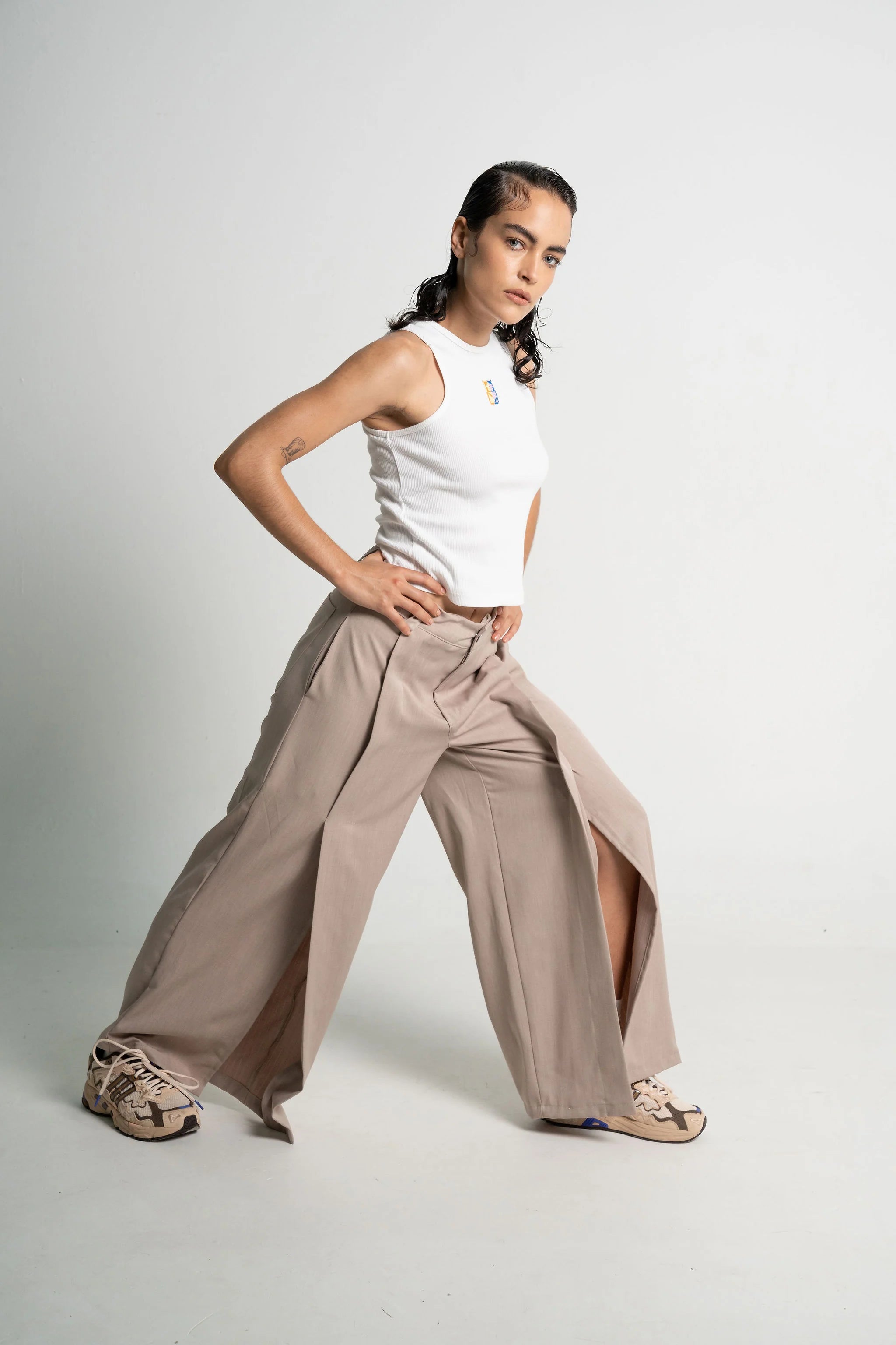 PANTALÓN BARI BEIGE